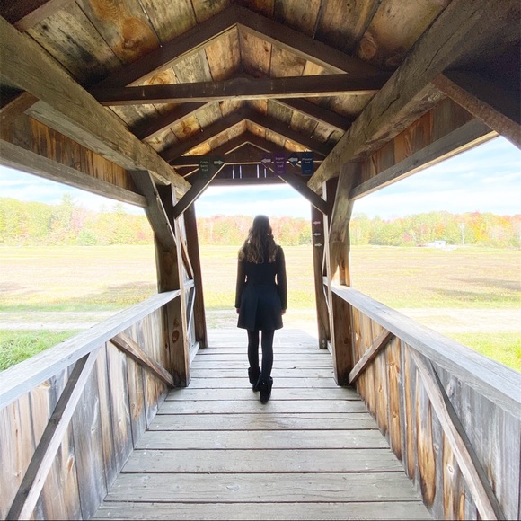 Meet your Posher, Sonia - Picture 1 of 1